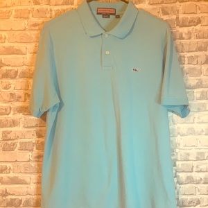 Vineyard Vines sz M baby blue collared shirt 💰